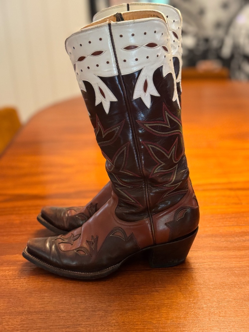 Heritage Boot Western Boots - Size 6.5 (fits a 7) - Picture 9 of 11